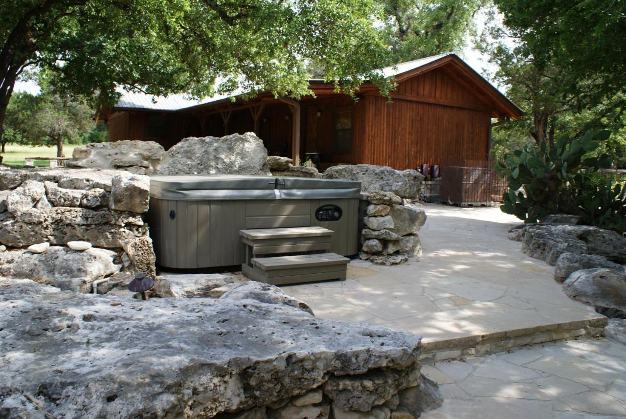 Creekside Falls Wimberley Esterno foto